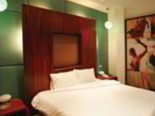 Strand Inn Hotel Bangkok Extérieur photo